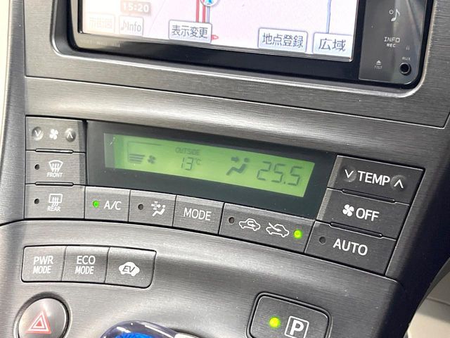 TOYOTA PRIUS 2010 Image 31