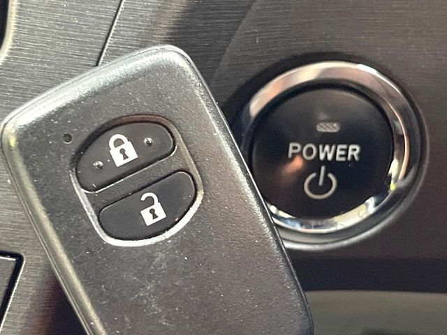 TOYOTA PRIUS 2010 Image 31