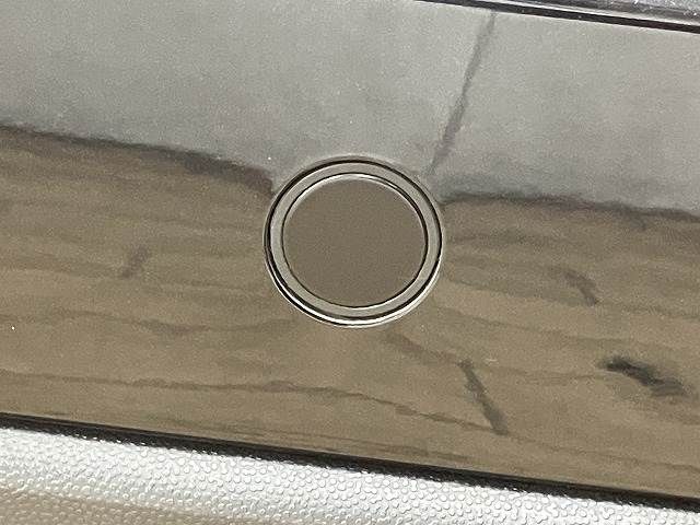 VOLKSWAGEN T-CROSS 2021 Image 31