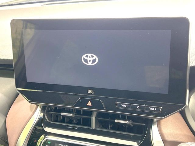 TOYOTA HARRIER HYBRID 2023 Image 31