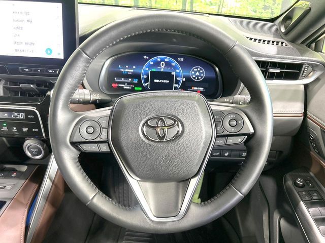 TOYOTA HARRIER HYBRID 2023 Image 31