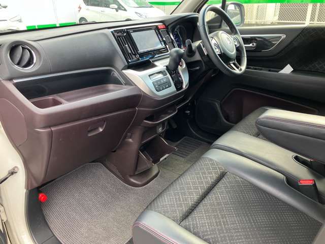 HONDA N-WGN CUSTOM 2016 Image 31