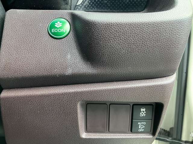 HONDA N-WGN CUSTOM 2016 Image 31