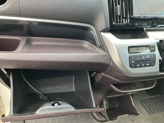 HONDA N-WGN CUSTOM 2016 Image 31