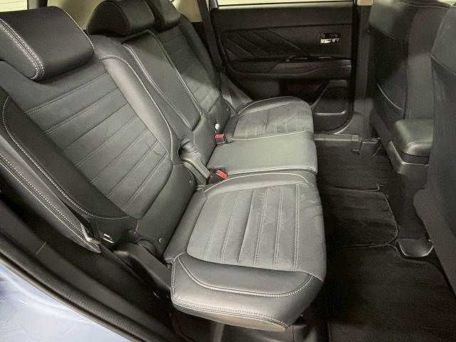 MITSUBISHI OUTLANDER PHEV 2015 Image 31