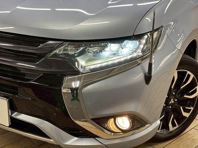 MITSUBISHI OUTLANDER PHEV 2015 Image 31
