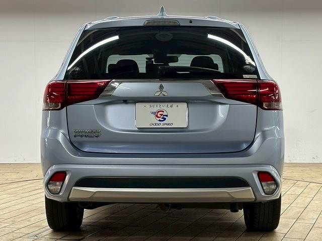 MITSUBISHI OUTLANDER PHEV 2015 Image 31