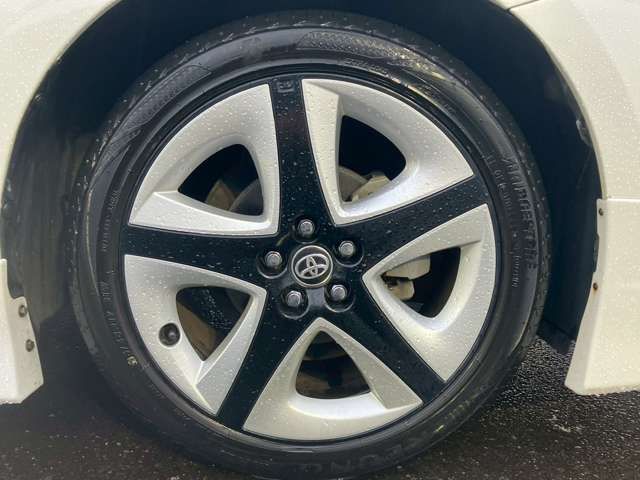 TOYOTA PRIUS 2015 Image 31