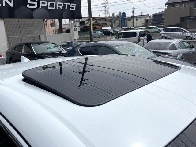 TOYOTA LEXUS LS500H 2018 Image 31