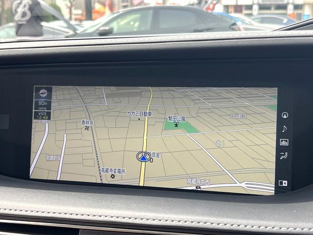 TOYOTA LEXUS LS500H 2018 Image 31