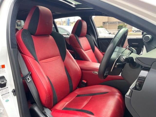 TOYOTA LEXUS LS500H 2018 Image 31