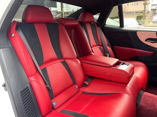 TOYOTA LEXUS LS500H 2018 Image 31