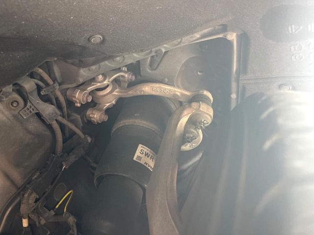 TOYOTA LEXUS LS500H 2018 Image 31