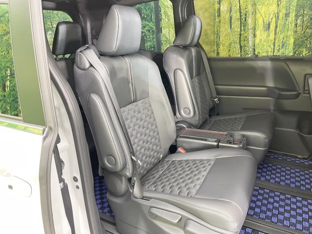 TOYOTA VOXY 2025 Image 31