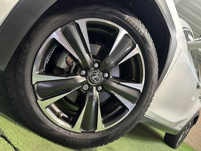 TOYOTA LEXUS UX250H 2019 Image 31