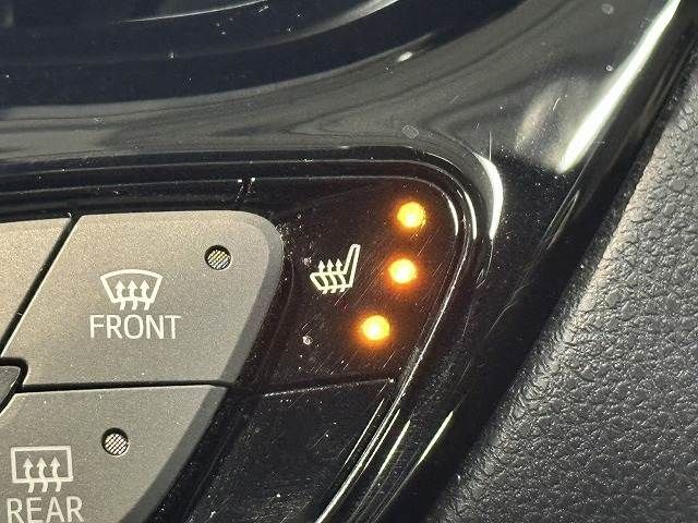 TOYOTA C-HR 2021 Image 31