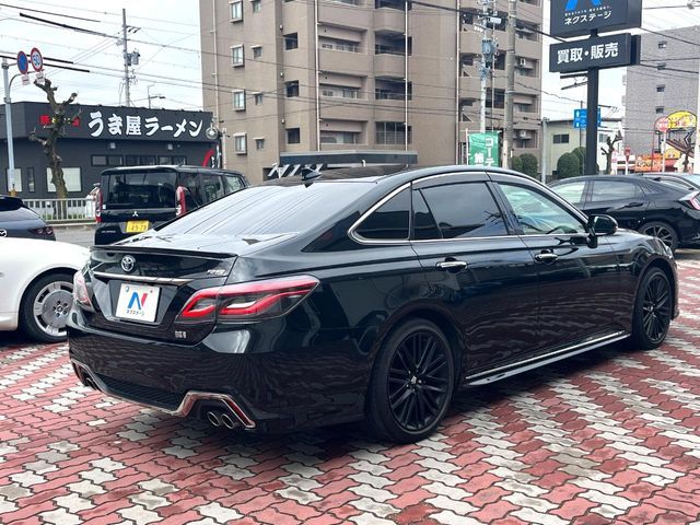 TOYOTA CROWN SEDAN HYBRID 2021 Image 31