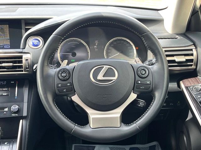 TOYOTA LEXUS IS300H 2013 Image 31