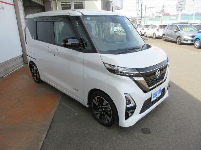 NISSAN ROOX 2022 Image 31