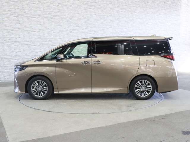 TOYOTA ALPHARD HYBRID 2023 Image 31