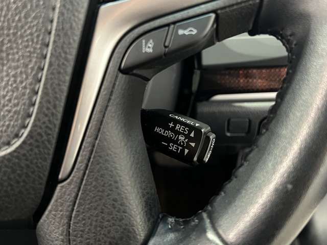 TOYOTA CROWN SEDAN 2017 Image 31