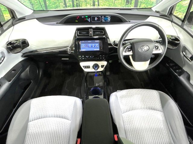 TOYOTA PRIUS 2016 Image 31