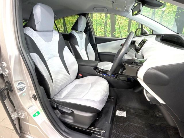 TOYOTA PRIUS 2016 Image 31