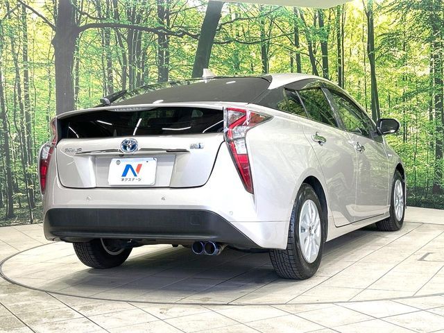 TOYOTA PRIUS 2016 Image 31