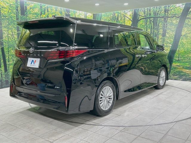TOYOTA ALPHARD HYBRID 2025 Image 31