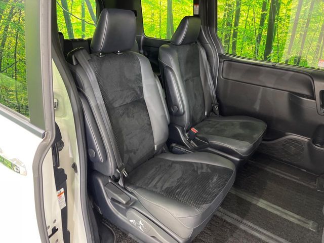 TOYOTA VOXY 2021 Image 31