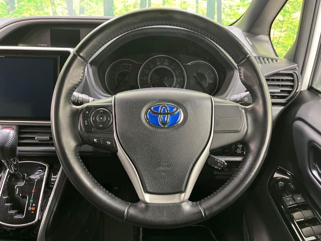 TOYOTA VOXY 2021 Image 31