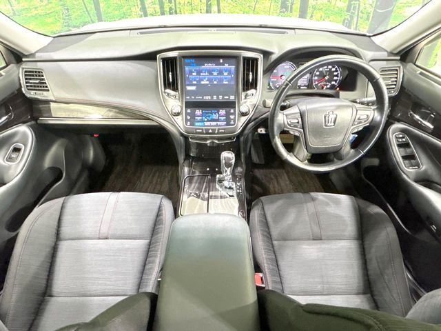 TOYOTA CROWN SEDAN HYBRID 2016 Image 31