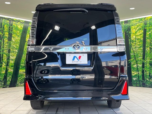 TOYOTA VOXY 2018 Image 31