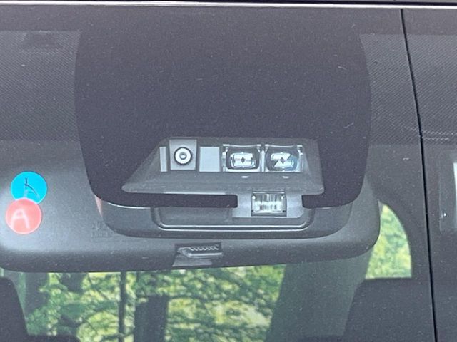 TOYOTA VOXY 2019 Image 31