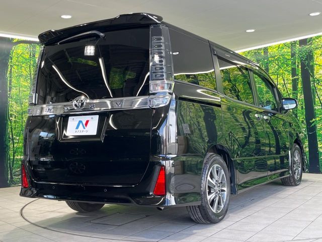 TOYOTA VOXY 2019 Image 31