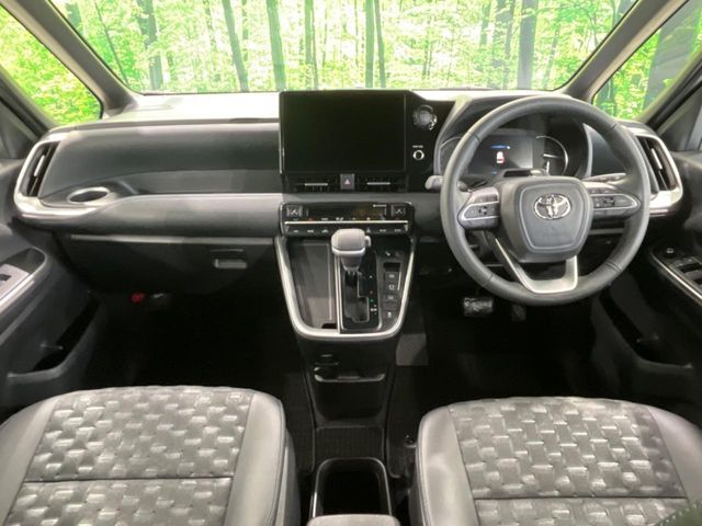 TOYOTA VOXY 2024 Image 31