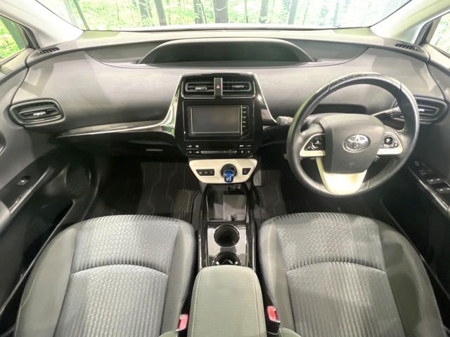 TOYOTA PRIUS 2016 Image 31