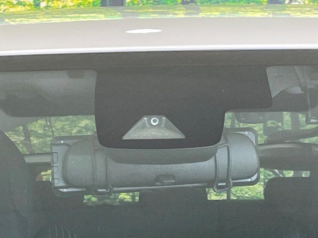 TOYOTA PRIUS 2016 Image 31