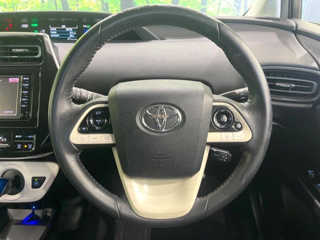 TOYOTA PRIUS 2016 Image 31