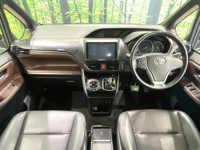 TOYOTA ESQUIRE HYBRID 2015 Image 31