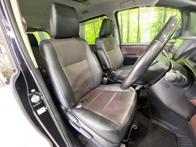 TOYOTA ESQUIRE HYBRID 2015 Image 31