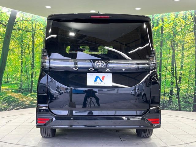 TOYOTA VOXY 2022 Image 31