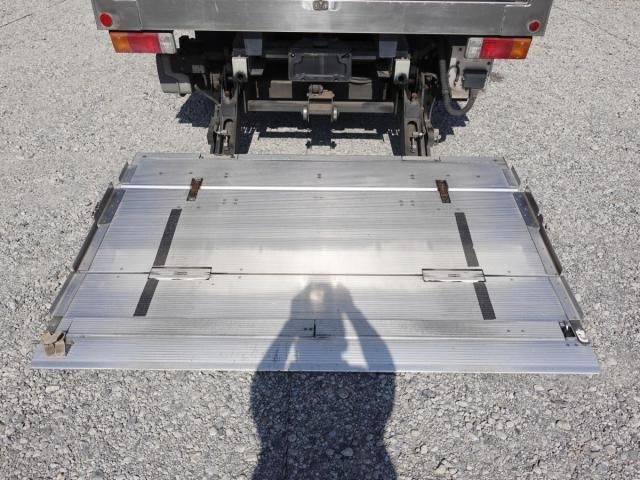 HINO DUTRO 2015 Image 31