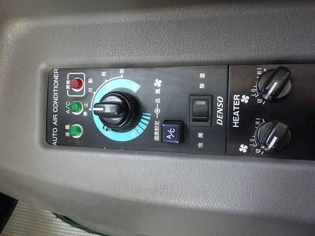 ISUZU GALA MIO 2011 Image 31