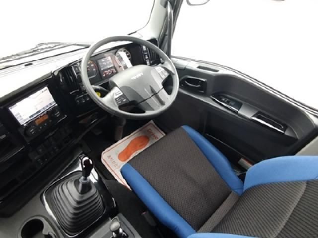 ISUZU GIGA 2018 Image 31