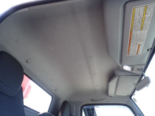 MITSUBISHI CANTER 2022 Image 31