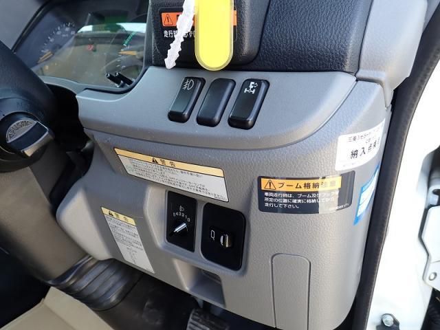 MITSUBISHI CANTER 2022 Image 31