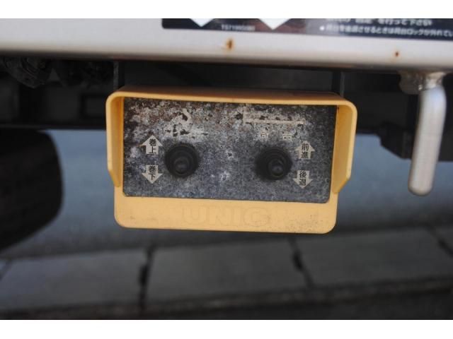 MITSUBISHI CANTER 2012 Image 31