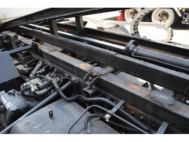 MITSUBISHI CANTER 2012 Image 31