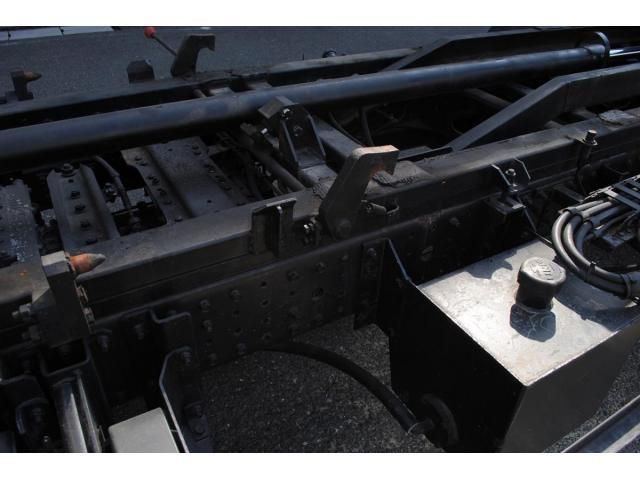 MITSUBISHI CANTER 2012 Image 31